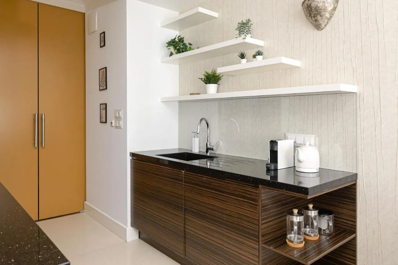 Ecru 3-Bedroom Luxurious Apartment Wwa21 Warsaw Poland