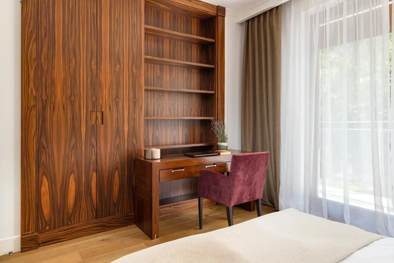 Ecru 3-Bedroom Luxurious Apartment Wwa21 Warsaw