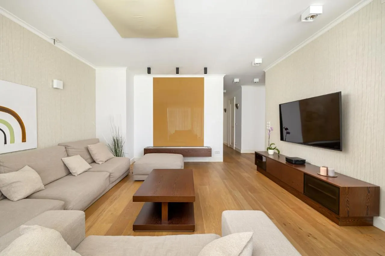 Ecru 3-Bedroom Luxurious Apartment Wwa21 Warsaw Poland